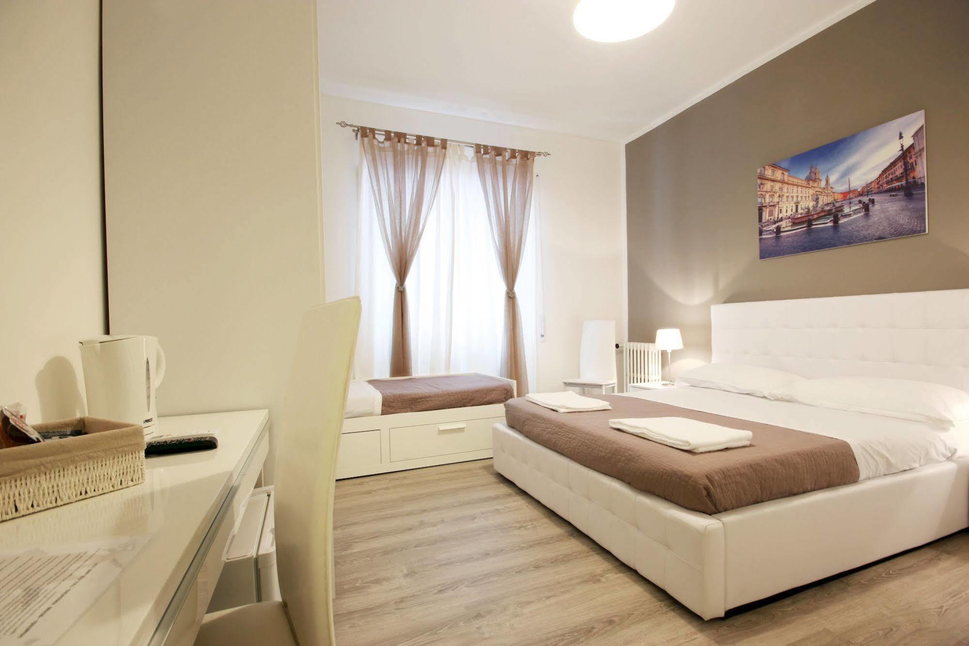 Le Piazze Di Roma Bed & Breakfast Exterior photo