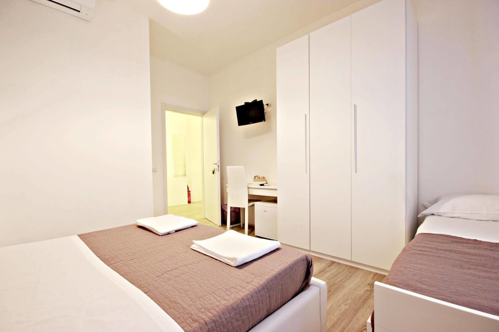 Le Piazze Di Roma Bed & Breakfast Exterior photo