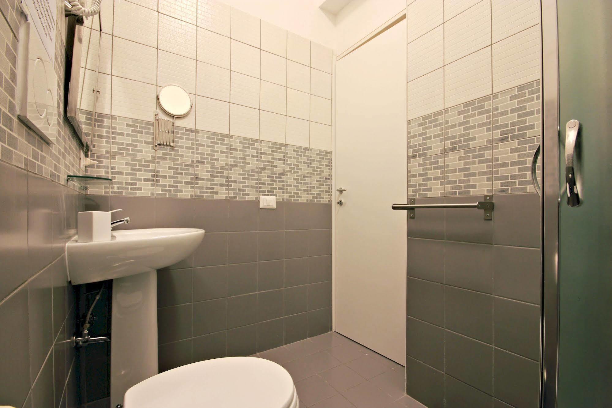 Le Piazze Di Roma Bed & Breakfast Exterior photo