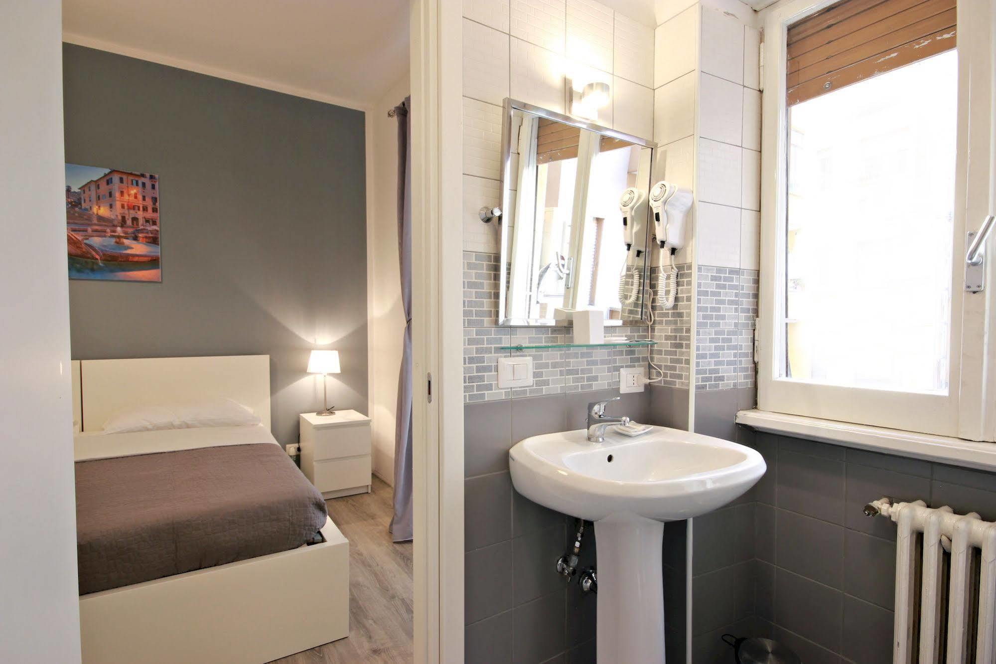Le Piazze Di Roma Bed & Breakfast Exterior photo
