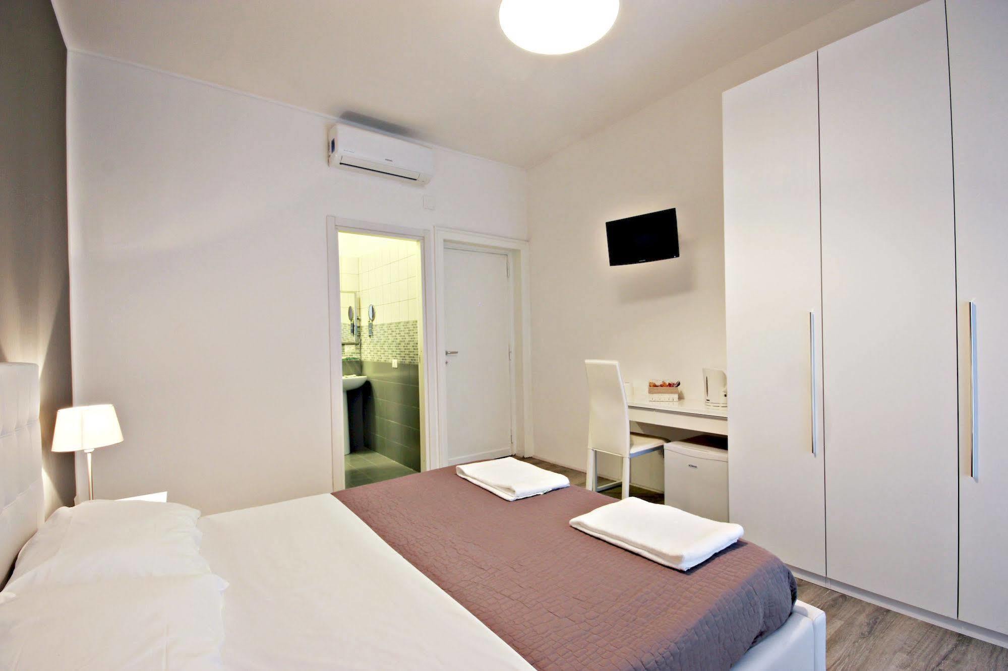 Le Piazze Di Roma Bed & Breakfast Exterior photo