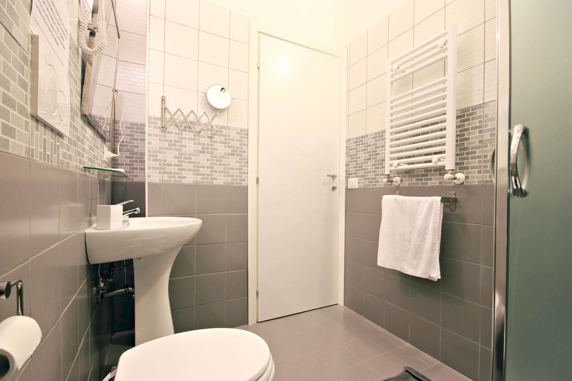 Le Piazze Di Roma Bed & Breakfast Exterior photo