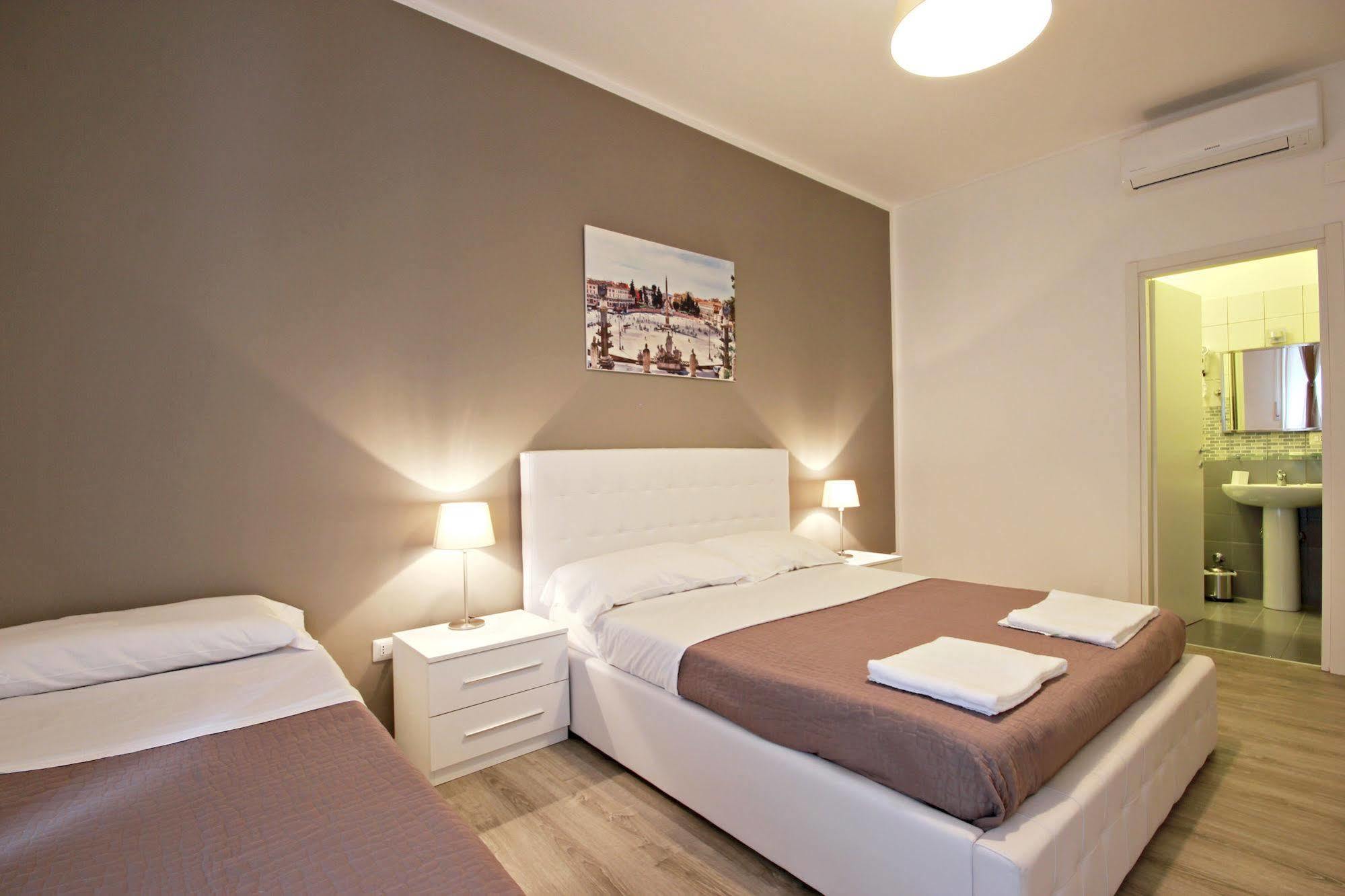 Le Piazze Di Roma Bed & Breakfast Exterior photo