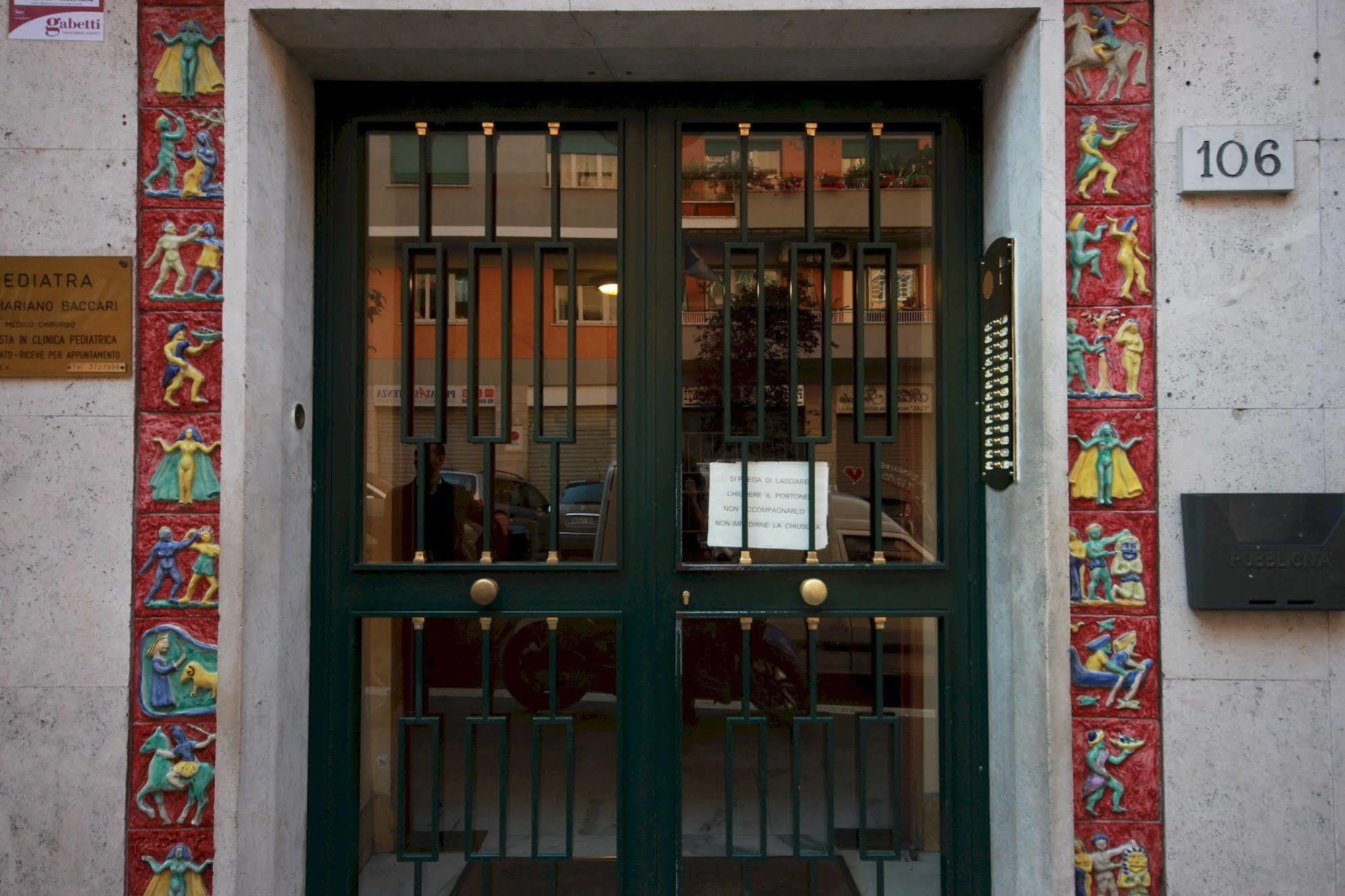 Le Piazze Di Roma Bed & Breakfast Exterior photo